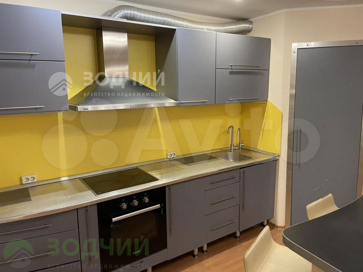 2-к. квартира, 64 м², 9/9 эт.