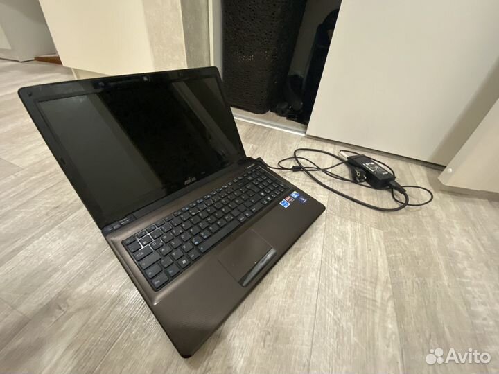 Asus x52j