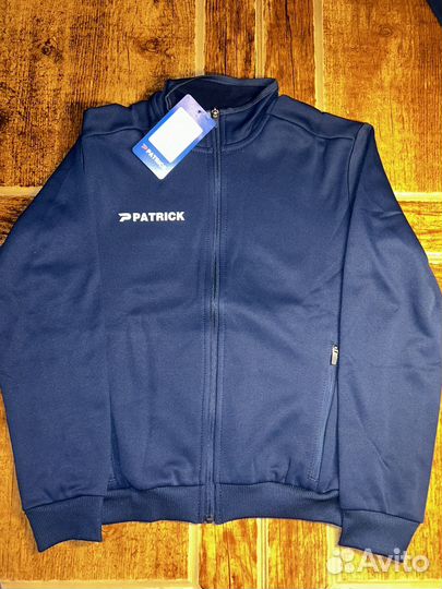 Толстовка спортивная