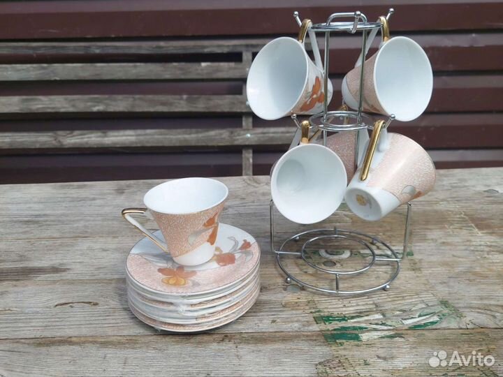 Чайно кофейный сервиз на подставке