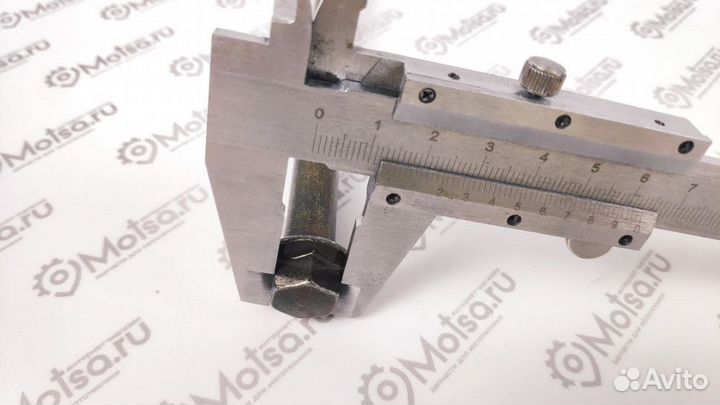 Ось переднего колеса с гайкой (М12*205мм) YB50QT-3