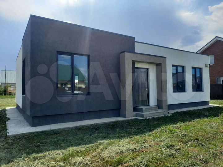 Дом 100 м² на участке 8,8 сот.