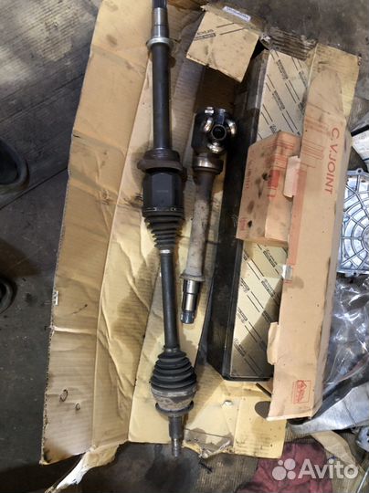 Привод тойота alphard левый,правый