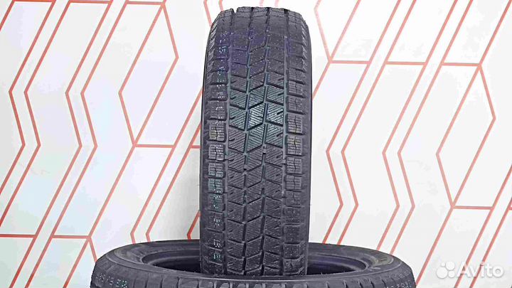 Sailun Ice Blazer Arctic SUV 215/65 R16 102H