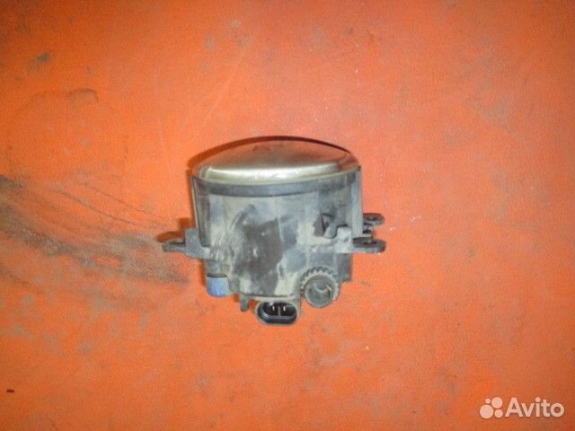 Фара противотуманная левая Ford Focus 2 2005-2008