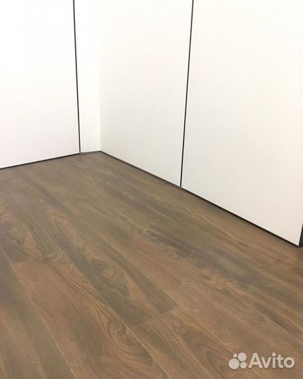 Укладка напольных покрытий