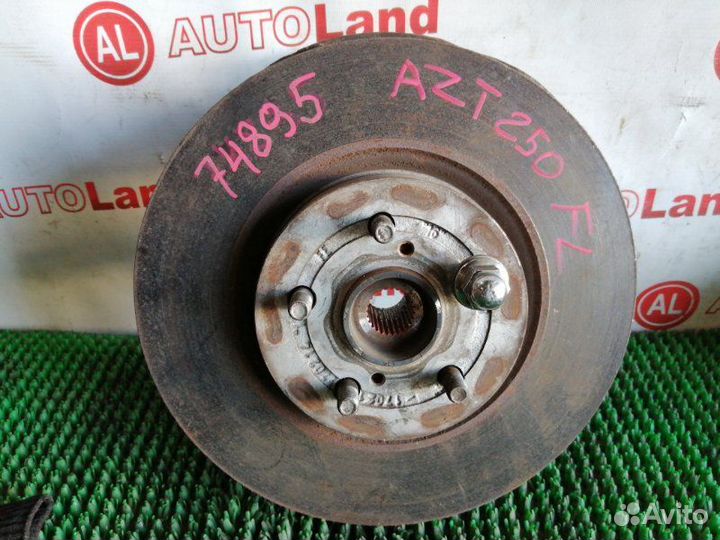 Ступица передняя левая Toyota Avensis AZT250