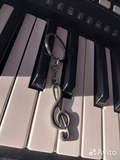 Брелок для ключей отличный подарок музыканту