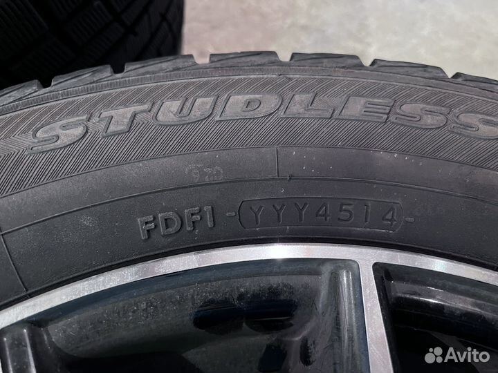 Yokohama Ice Guard IG30 215/60 R16 95Q