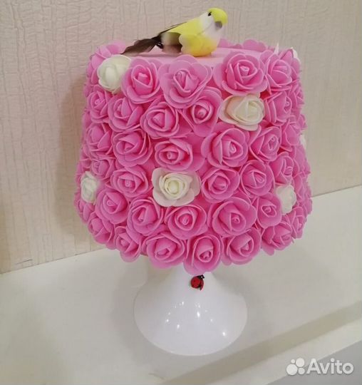 Настольная лампа