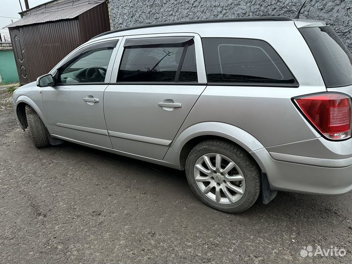 Opel Astra 1.6 МТ, 2005, 287 000 км