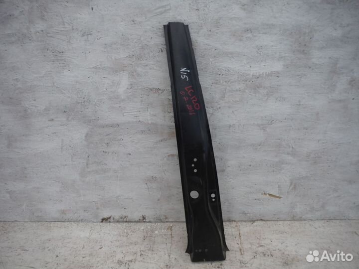 Стойка средняя правая Land Cruiser Prado 120 2007