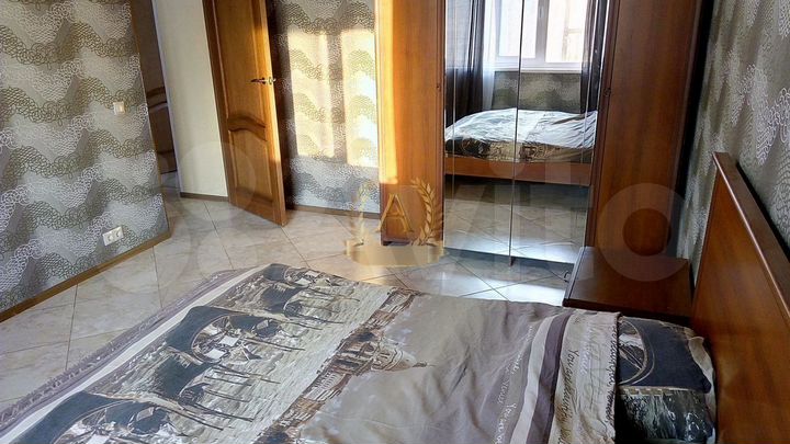 Коттедж 400 м² на участке 15 сот.