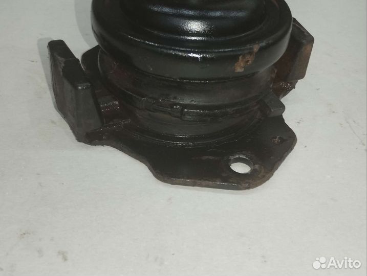Опора двигателя Паджеро 4