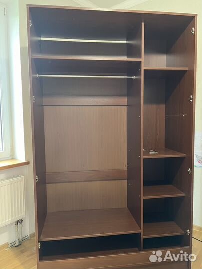 Шкаф распашной двухстворчатый