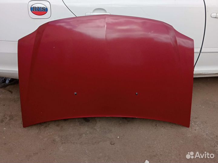 Капот Renault Logan 1