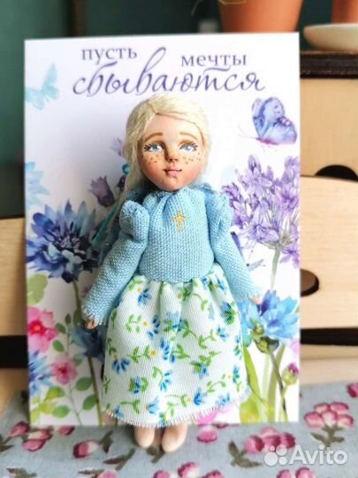 Куколка ангелок в смешанной технике