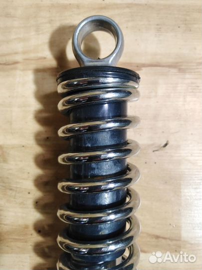 Амортизатор на мотоцикл