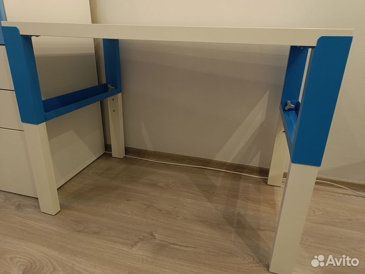 Письменный стол