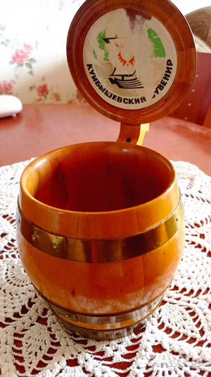 Кружка с крышкой для пива или кваса деревя на 0.5л