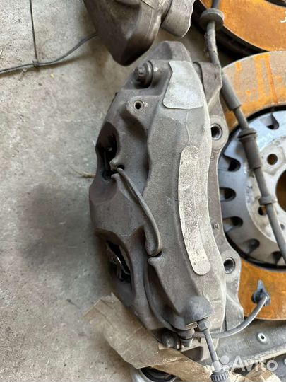 Комплект суппортов Audi Q7 4M 2019 г