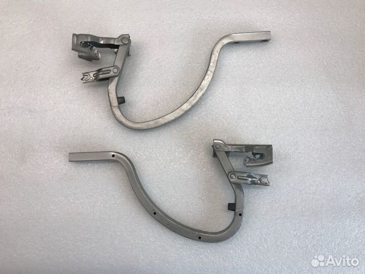 Петля крышки багажника Chevrolet Cruze седан 1.6