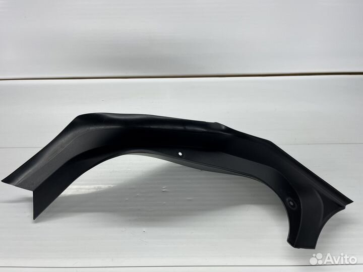 Водосток багажника левый BMW F13