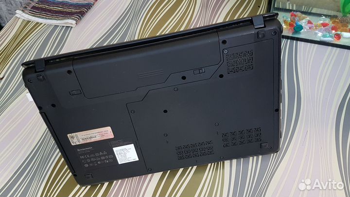 Lenovo Z565