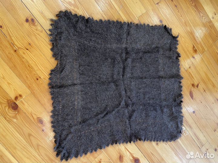 Шерстная шаль