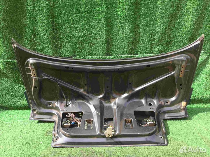 Крышка багажника Nissan Sunny B13