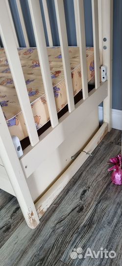 Детская кроватка