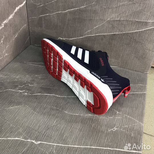 Кроссовки Adidas