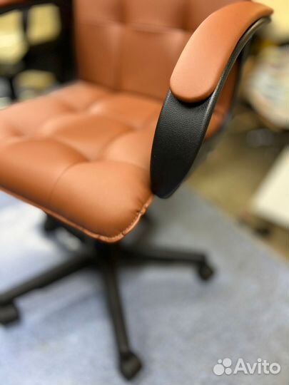 Компьютерное кресло