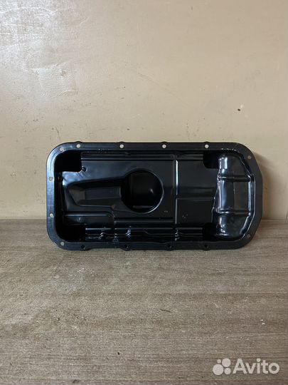 Поддон двигателя Mitsubishi Lancer(10) Colt (Z3)