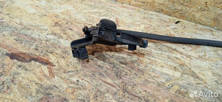 Суппорт тормозной передний левый Mercedes-Benz