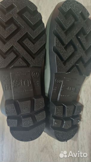 Резиновые сапоги