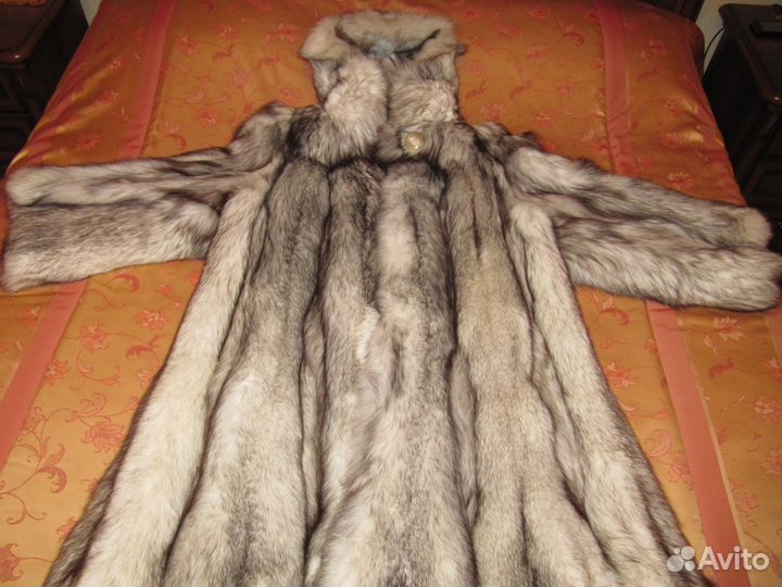 Шуба из дикого песца
