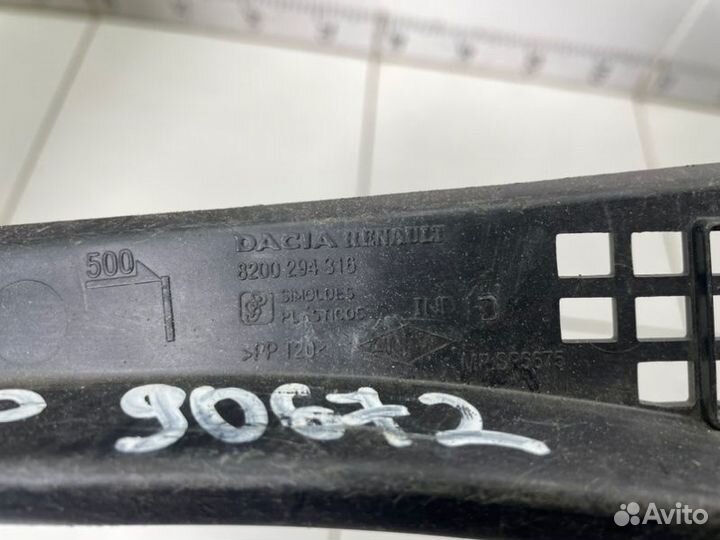 Решетка стеклоочистителей (планка под лобовое