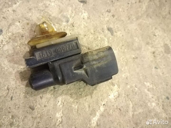 Датчик температуры Toyota Corolla, Camry, Avensis