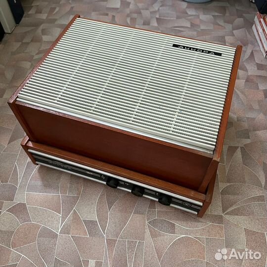 Проигрыватель винила СССР