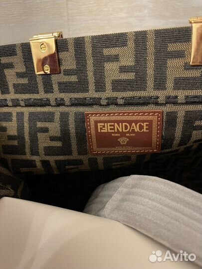 Женская сумка fendi