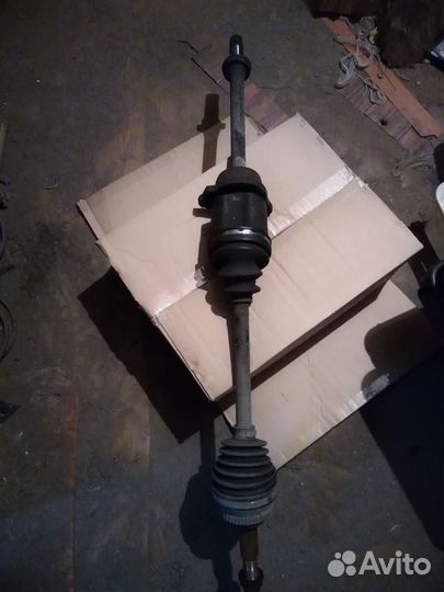 Привод передний правый toyota vista zzv50 1zz-fe