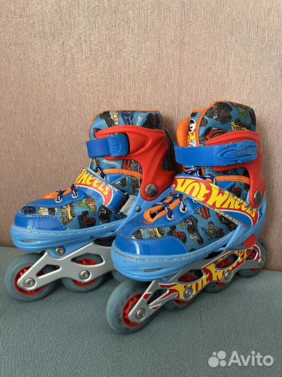 Роликовые коньки детские с шлемом и защитой