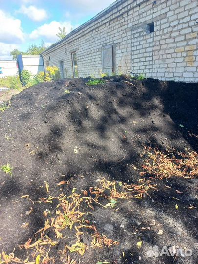 Чернозем, перегной, песок, торф, опилки в мешках