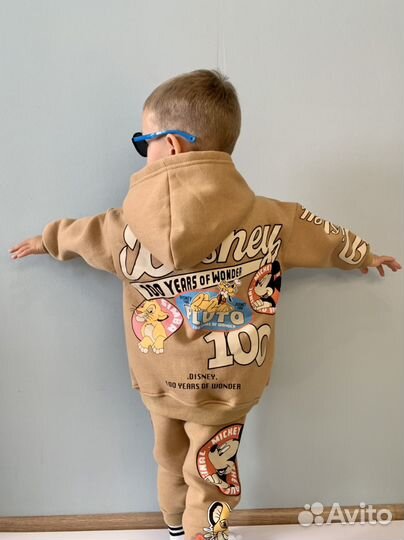 Костюм детский новый