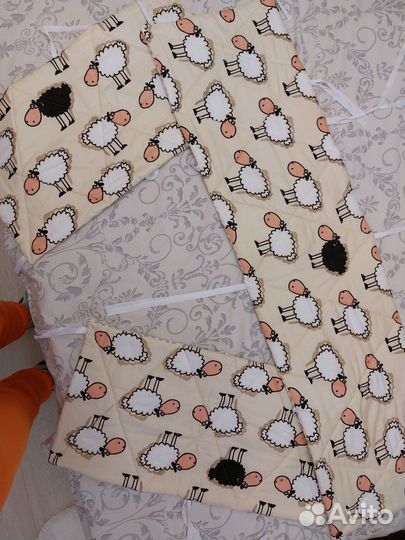 Бортики в детскую кроватку новые, плоские