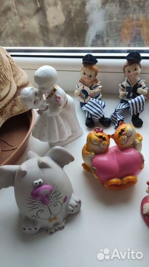 Фигурки и статуэтки