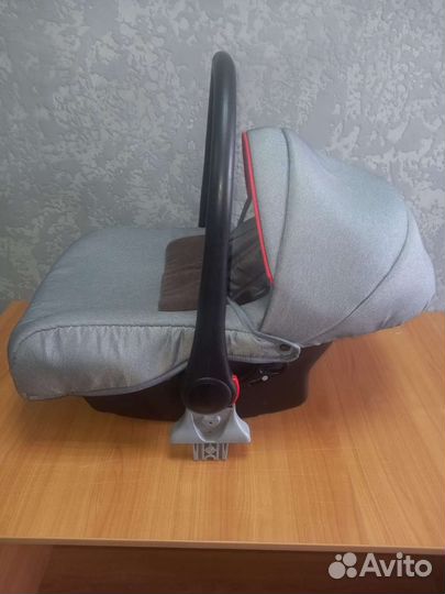 Переноска для детей в машину