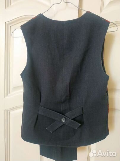 Школьная форма.Брюки 140.Жилет до 152