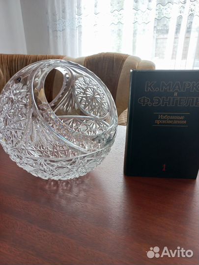 Вазы хрустальные фруктовница шар